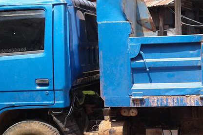 6ล้อดั้มดิน5คิว ISUZU KS-110 แรง ฝาขาว เครื่อง/เกียร์ เดิม แรงดี ปั้มอ่อน ช่วงล่างใหญ่ Fหน้า-หลัง พ.พาวเวอร์ หัวNPRลงเล่ม ดั้มเหล็ก3.70ม.ยิงหน้า ยาง8.25/16 เล่มทะเบียน ภาษีเต็ม ตามสภาพ **ขาย ISUZU KS-110 แรง ฝาขาว 6ล้อดั้มดิน5คิว ช่ว