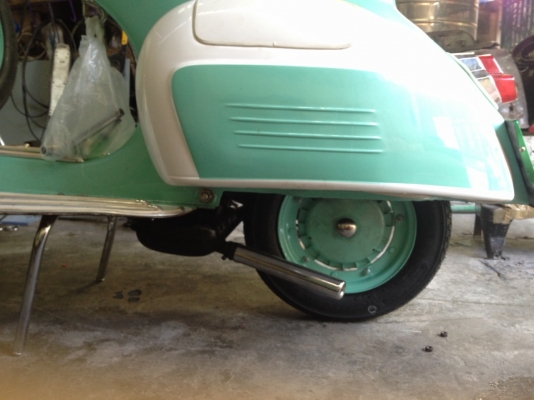 เอเซียเวสป้า---->>จัดส่งรถvespa สปริ้นคุณวิทย์ พัทยาที่ส่งมาบิ้วใหม่ให้ถึงมือ เรียบร้อยครับ
