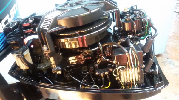 Mercury10hp2จังหวะ หางสั้น17นิ้ว