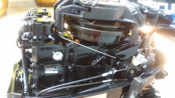 Mercury10hp2จังหวะ หางสั้น17นิ้ว