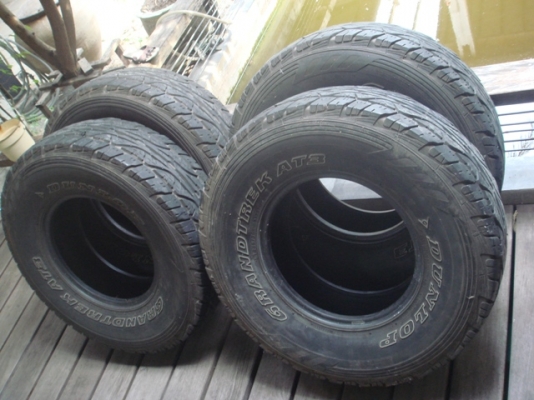 ยางออฟโรด dunlop grandtrek at3 japan4เส้นสภาพสวยดอกเยอะครับ ขนาด285 75 16ยางปลายปี 12ครับมีปะ1จุด1เส้นรับของแถวแฟชั่นไอแลนด์ครับ