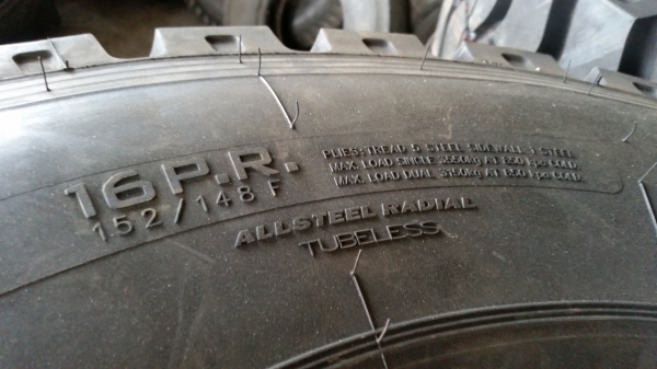 ยางรถบรรทุกราคาถูก 295/80-22.5 โอตานิ