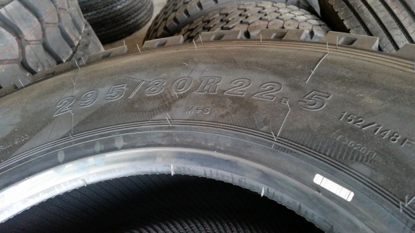 ยางรถบรรทุกราคาถูก 295/80-22.5 โอตานิ