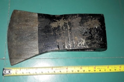 ขายหัวขวานตราเสือเพชรMade in Germany. หนัก1กิโลกรัม