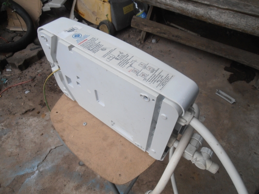 เครื่องทำน้ำอุ่น TOSHIBA 3500W รุ่น WH-3511MC