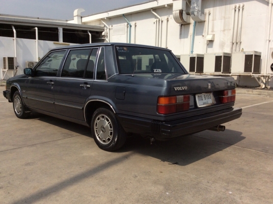 ขายรถ Volvo 760 GLE เครื่องเดิม 2.4 เกียร์ธรรมดา ติดแก๊สLPG เพาเวอร์ ไฟฟ้าทั้งคัน ภายในเดิมๆเบาะหนังแท้เดิมๆสะอาด แอร์เย็นวิทยุพร้อม ระบบไมล์ใช้ได้หมด ตัวถังเดิมๆทรงเดิมดีมากไม่มีชน แม็กเดิมๆ รถขับดีเลยครับ พร้อมใช้งาน ขับกลับได้เลยครับ ขายถูก