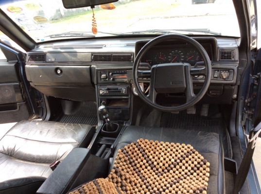 ขายรถ Volvo 760 GLE เครื่องเดิม 2.4 เกียร์ธรรมดา ติดแก๊สLPG เพาเวอร์ ไฟฟ้าทั้งคัน ภายในเดิมๆเบาะหนังแท้เดิมๆสะอาด แอร์เย็นวิทยุพร้อม ระบบไมล์ใช้ได้หมด ตัวถังเดิมๆทรงเดิมดีมากไม่มีชน แม็กเดิมๆ รถขับดีเลยครับ พร้อมใช้งาน ขับกลับได้เลยครับ ขายถูก