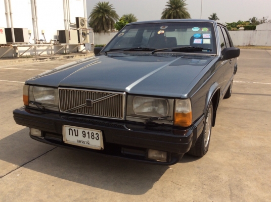 ขายรถ Volvo 760 GLE เครื่องเดิม 2.4 เกียร์ธรรมดา ติดแก๊สLPG เพาเวอร์ ไฟฟ้าทั้งคัน ภายในเดิมๆเบาะหนังแท้เดิมๆสะอาด แอร์เย็นวิทยุพร้อม ระบบไมล์ใช้ได้หมด ตัวถังเดิมๆทรงเดิมดีมากไม่มีชน แม็กเดิมๆ รถขับดีเลยครับ พร้อมใช้งาน ขับกลับได้เลยครับ ขายถูก