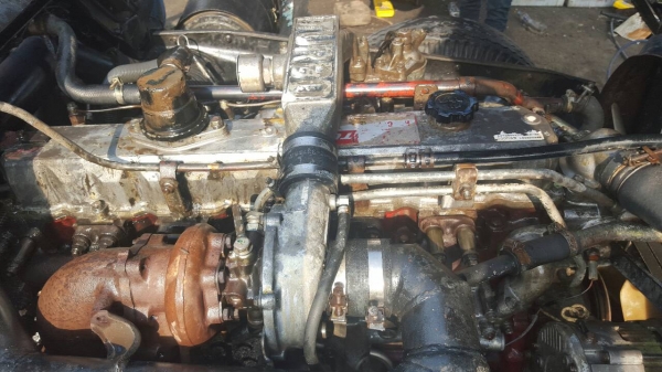 รถสิบล้อ เทนเลอร์ hino FD  สองเพลายางขอบ 16 เครื่อง HO7C เทอร์โบ รถพร้อมใช้งาน เอกสารพร้อมโอน