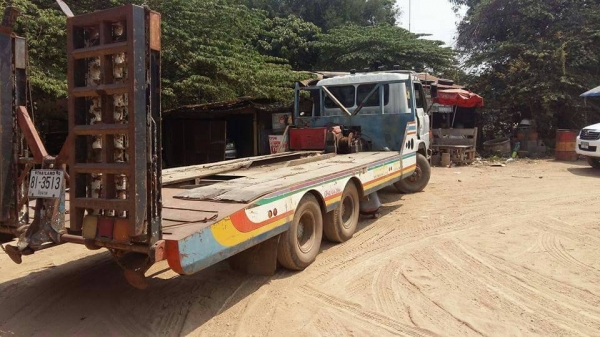 รถสิบล้อ เทนเลอร์ hino FD  สองเพลายางขอบ 16 เครื่อง HO7C เทอร์โบ รถพร้อมใช้งาน เอกสารพร้อมโอน