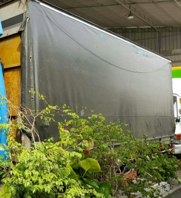 ขายแล้วครับ 235,000บ หกล้อ ฮีโน่ KM 779 WO4D117แรง แอร์เย็นๆ มีตู้ผ้าใบหลังคาเอนกประสงค์ กะบะยาว 5.50ม สภาพสวยเดิมพร้อมใช้ ทะเบียนพร้อมโอน