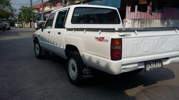 ขายรถปิคอัพ. โตโยต้า4ประตู