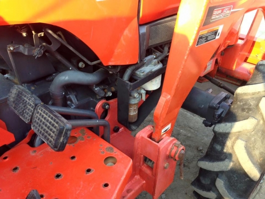 คูโบต้า L3608 4 WD พร้อมใบมีดดันหน้า เล่มทะเบียนพร้อม จดทะเบียน ธ.ค.2555