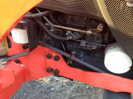 คูโบต้า L3608 4 WD พร้อมใบมีดดันหน้า เล่มทะเบียนพร้อม จดทะเบียน ธ.ค.2555