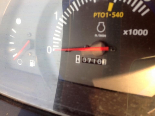 คูโบต้า L3608 4 WD พร้อมใบมีดดันหน้า เล่มทะเบียนพร้อม จดทะเบียน ธ.ค.2555