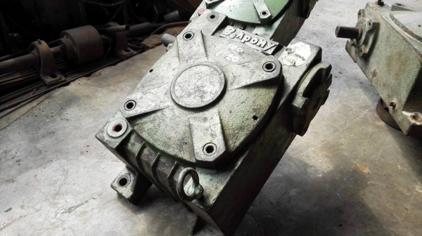 วอร์มเกียร์ทดแนวคว่ำ Bellpony Made in JAPAN เบอร์ 100 ทด 1:20 สภาพสวยพร้อมใช้