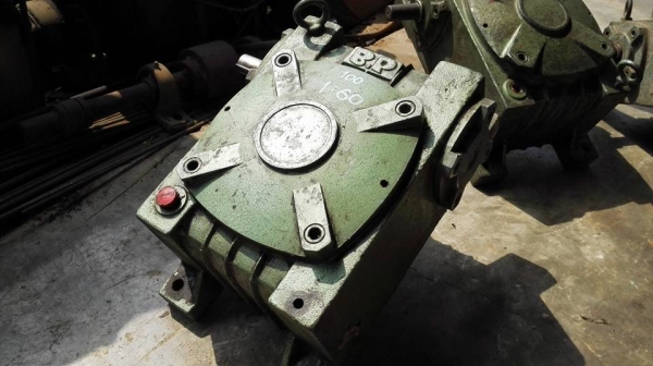 วอร์มเกียร์ทดแนวคว่ำ Bellpony Made in JAPAN เบอร์ 100 ทด 1:60 สภาพสวยพร้อมใช้งาน