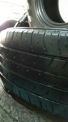 ขายยาง MAXXIS MA-579 215-70-15 ปี13 (1คู่) ราคา 1,600