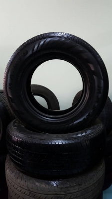 ขายยาง MAXXIS MA-579 215-70-15 ปี13 (1คู่) ราคา 1,600