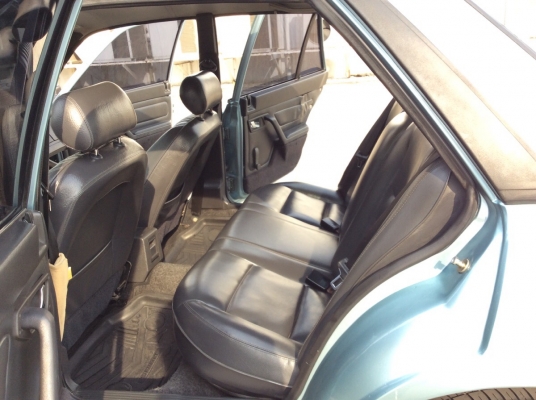 ขายรถมือเดียวสวยมาก เปอร์โย 505 GR ปี90 เครื่องเดิม 2.0 เกียร์ธรรมดา ติดแก๊สLPG เพาเวอร์เบามาก เซ็นทรัลล๊อค ภายในเดิมๆสวยมาก ระบบไมล์ใช้ได้หมด แอร์หนาวคอมแอร์ใหม่ ระบบไฟใช้ได้หมด ตัวถังเดิมๆสวยมากไม่มีชน สีทำใหม่เงาสวยทั้งคัน แม็กเดิมๆยางดี รถขับดีมากๆ มื