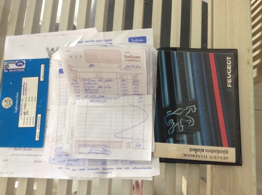 ขายรถมือเดียวสวยมาก เปอร์โย 505 GR ปี90 เครื่องเดิม 2.0 เกียร์ธรรมดา ติดแก๊สLPG เพาเวอร์เบามาก เซ็นทรัลล๊อค ภายในเดิมๆสวยมาก ระบบไมล์ใช้ได้หมด แอร์หนาวคอมแอร์ใหม่ ระบบไฟใช้ได้หมด ตัวถังเดิมๆสวยมากไม่มีชน สีทำใหม่เงาสวยทั้งคัน แม็กเดิมๆยางดี รถขับดีมากๆ มื