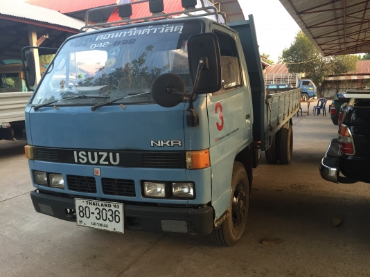 NKR58LU5Mปี35ห้างแท้งๆๆไม่เคยทำสีเลยครับ NKR58LU5Mปี35ห้างแท้งๆๆไม่เคยทำสีเลยครับ