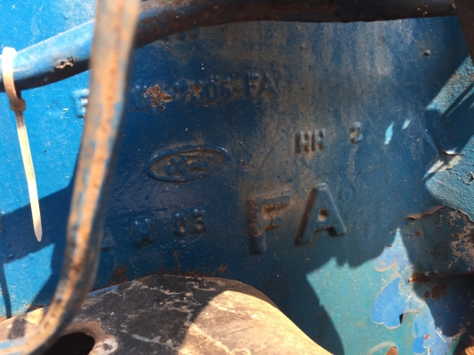 Ford6610 เสื้อลาย ปั้มเหลี่ยมไอดีกลม โนบุ้คนะครับขายตามสภาพ Ford6610 เสื้อลาย ปั้มเหลี่ยมไอดีกลม โนบุ้คนะครับขายตามสภาพ