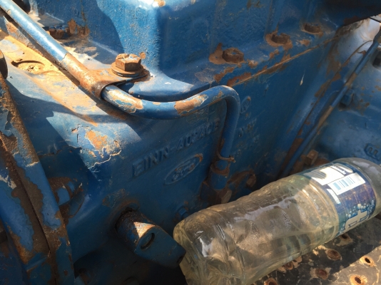 Ford6610 เสื้อลาย ปั้มเหลี่ยมไอดีกลม โนบุ้คนะครับขายตามสภาพ Ford6610 เสื้อลาย ปั้มเหลี่ยมไอดีกลม โนบุ้คนะครับขายตามสภาพ