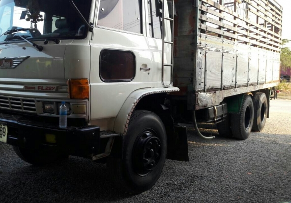 สิบล้อ ฮีโน่ FL18 HO7C 180เพาเดียว ช่วงยาว 6.30ม สภาพดีสวยบางเดิมพร้อมใช้งาน ทะเบียนพร้อมโอน ราคา 490,000บ จ้า