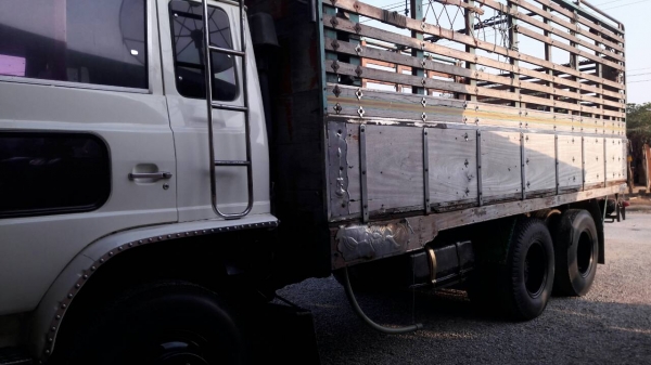 สิบล้อ ฮีโน่ FL18 HO7C 180เพาเดียว ช่วงยาว 6.30ม สภาพดีสวยบางเดิมพร้อมใช้งาน ทะเบียนพร้อมโอน ราคา 490,000บ จ้า