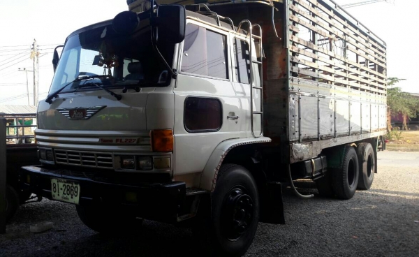 สิบล้อ ฮีโน่ FL18 HO7C 180เพาเดียว ช่วงยาว 6.30ม สภาพดีสวยบางเดิมพร้อมใช้งาน ทะเบียนพร้อมโอน ราคา 490,000บ จ้า