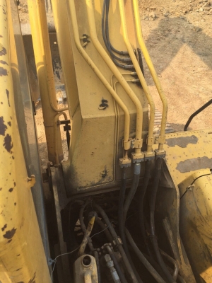 ขายรถแบคโฮ KOMATSU PC200-8A เครื่อง 155แรงม้า ปี50 สภาพสวย สนใจโทร 081-970-1072
