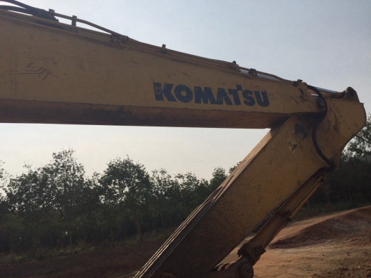 ขายรถแบคโฮ KOMATSU PC200-8A เครื่อง 155แรงม้า ปี50 สภาพสวย สนใจโทร 081-970-1072