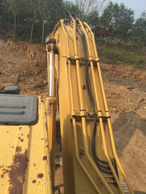 ขายรถแบคโฮ KOMATSU PC200-8A เครื่อง 155แรงม้า ปี50 สภาพสวย สนใจโทร 081-970-1072