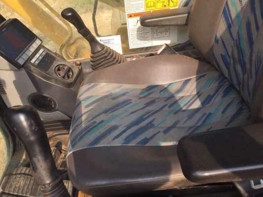 ขายรถแบคโฮ KOMATSU PC200-8A เครื่อง 155แรงม้า ปี50 สภาพสวย สนใจโทร 081-970-1072