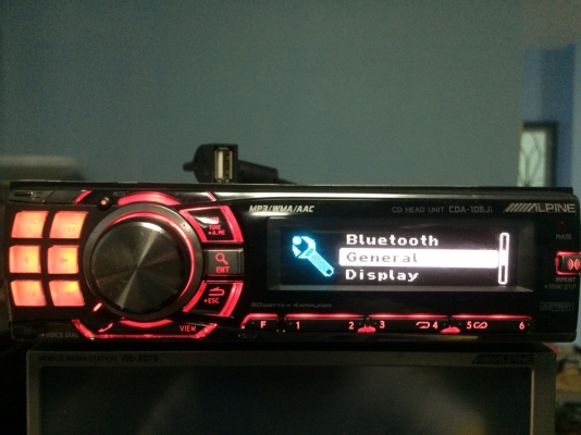 Alpine CDA-106Ji รุ่นใหญ่ USB IPOD MP3 CD กราฟฟิกจอ ปรีเอ้า3ชุด ลูกเล่นเยอะ คุมกล่องCD มือ2 ญี่ปุ่น