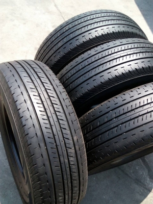 205/70R15 BRIDGESTONE DURAVIS R611 ชุด 4 เส้น tel.081-427-3941 ไอดีไลน์  0814273941