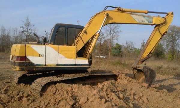 ขายรถแบคโฮ KOBELCO SK120-/// เอกสารอินวอย ระบบไฟเต็ม ช่วงล่างโซ่ใหม่ ราคา 750000
