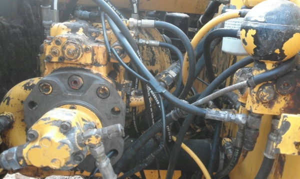 ขายรถแบคโฮ KOBELCO SK120-/// เอกสารอินวอย ระบบไฟเต็ม ช่วงล่างโซ่ใหม่ ราคา 750000