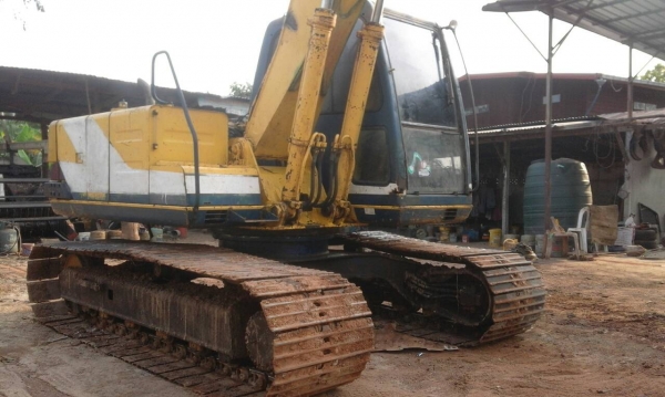 ขายรถแบคโฮ KOBELCO SK120-/// เอกสารอินวอย ระบบไฟเต็ม ช่วงล่างโซ่ใหม่ ราคา 750000