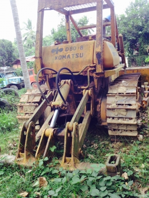 ขายรถแทรคเตอร์ KOMATSU D60A-6 มีลิปเปอร์หลัง ราคา 350000