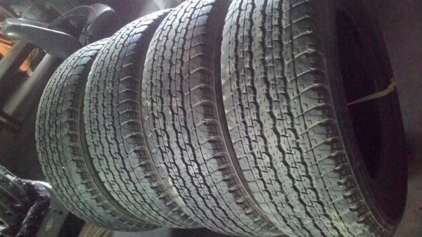 255/65R17 BRIDGESTONE DUELER  สวยครับ ชุด 4 เส้น tel.081-427-3941 ไอดีไลน์  0814273941