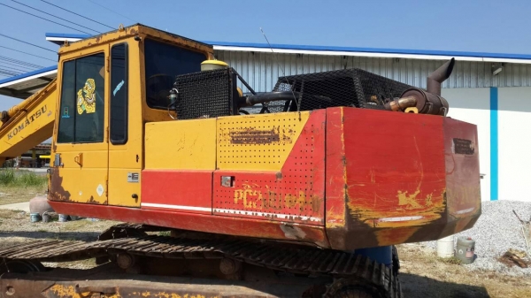 ขาย KOMATSU PC 200-3 คอนโทรลสั่น ช่วงล่างเต็ม ทำงานทั้งวันไม่มีโหลด แอร์เย็น บู้ทและบุ้งกี๋แน่น ของเหลวถ่ายหมดแล้ว ขาย KOMATSU PC 200-3 คอนโทรลสั่น ช่วงล่างเต็ม ทำงานทั้งวันไม่มีโหลด แอร์เย็น บู้ทและบุ้งกี๋แน่น ของเหลวถ่ายหมดแล้ว