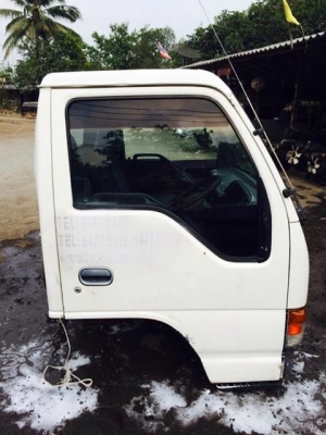 หัวอีซูซุ npr หัวการ์ตูน (หัวกว้าง)