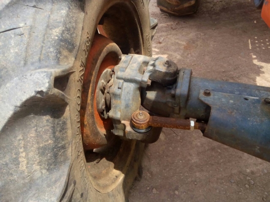 รถไถ KUBOTA  M5000. 2 เพลา. ปี 50.  ( รถทำงาน 3,5xx ชม. )      สนใจติดต่อ  081 - 6079515