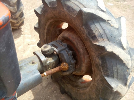 รถไถ KUBOTA  M5000. 2 เพลา. ปี 50.  ( รถทำงาน 3,5xx ชม. )      สนใจติดต่อ  081 - 6079515