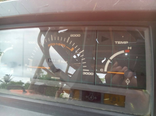 รถไถ KUBOTA  M5000. 2 เพลา. ปี 50.  ( รถทำงาน 3,5xx ชม. )      สนใจติดต่อ  081 - 6079515