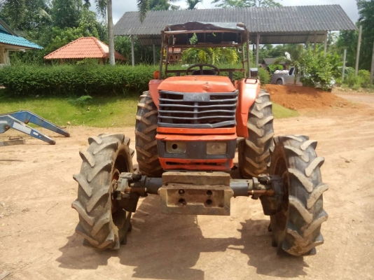 รถไถ KUBOTA  M5000. 2 เพลา. ปี 50.  ( รถทำงาน 3,5xx ชม. )      สนใจติดต่อ  081 - 6079515