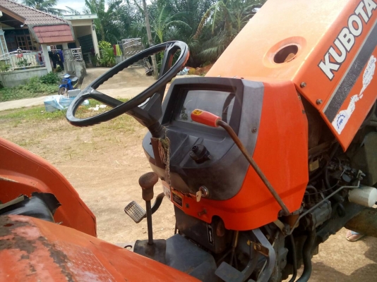 รถไถ KUBOTA  M5000. 2 เพลา. ปี 50.  ( รถทำงาน 3,5xx ชม. )      สนใจติดต่อ  081 - 6079515