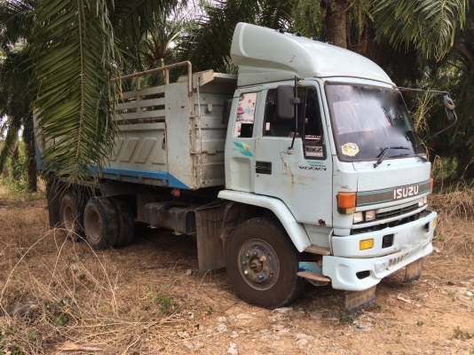 รถอีซูซุ 10 ล้อดั้ม FXZ  240 แรงม้า. ปี 39. (  นางฟ้าแท้. )   สนใจติดต่อ  081 - 6079515